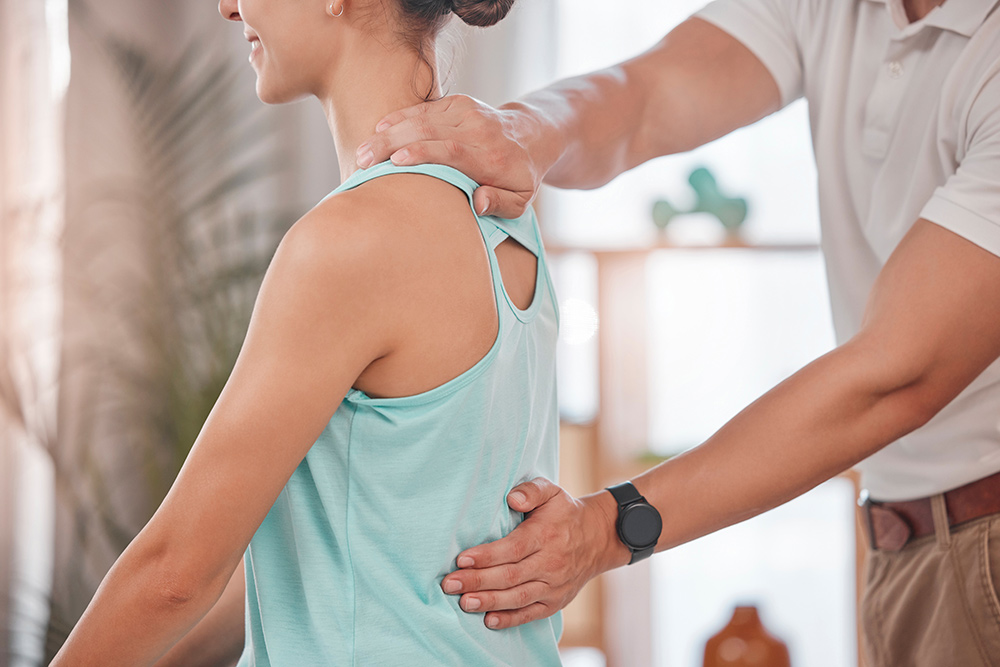 what does a chiropractor do?